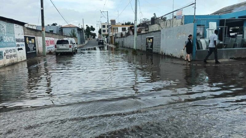 Urgente Llamado a Solucionar Inundaciones en Calle Hípica de Brisas del Este