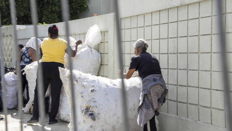 Intercambia Plásticos por Útiles Escolares: Reglas y Detalles de Participación