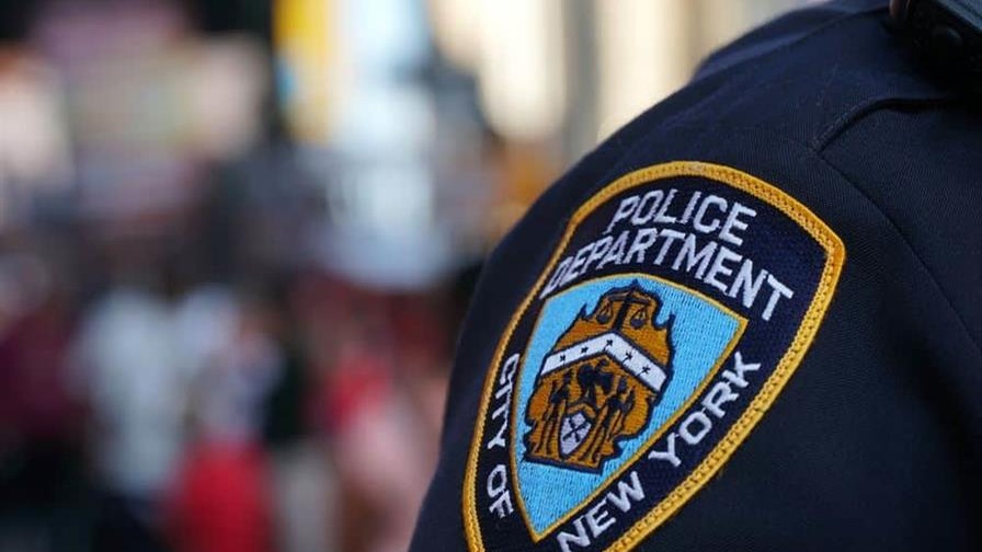 Policía de Nueva York Bajo la Lupa por Cooperación con ICE