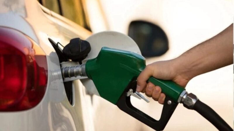 Gobierno Dominicano Congela Precios de Combustibles Clave para Proteger la Economía