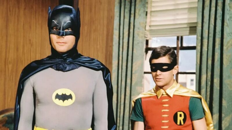 La Icónica Mansión de Batman en Venta por 28 Millones de Euros