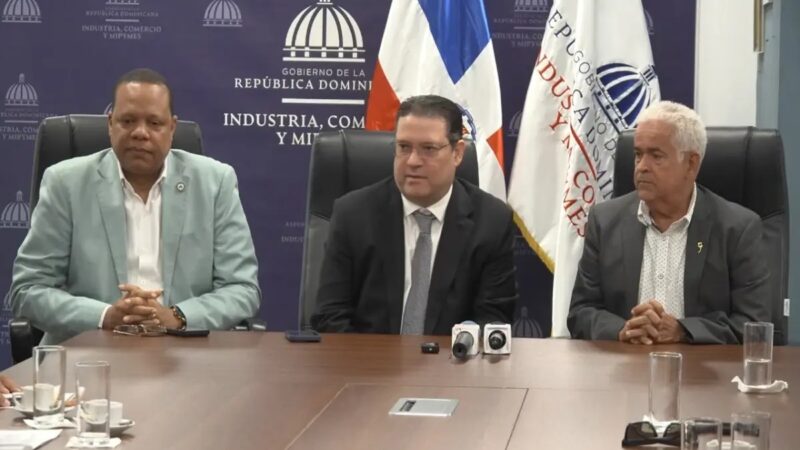 Anadegas Mantiene Pagos con Tarjeta en Estaciones de Combustibles