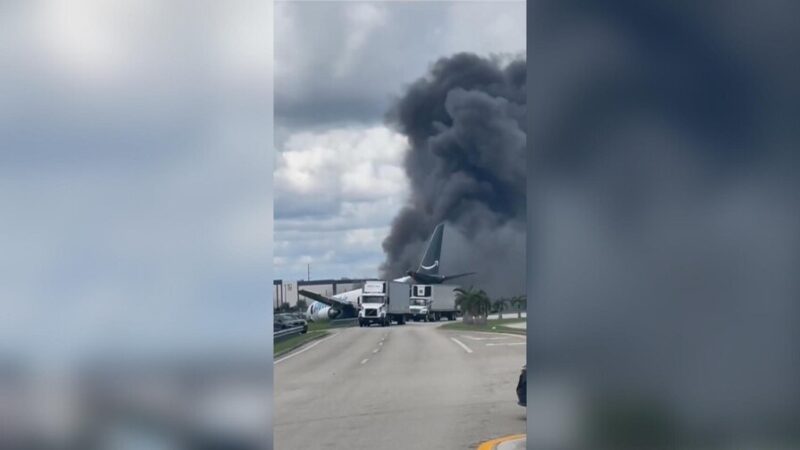 Avión de Carga de Amazon se Sale de la Pista en Miami