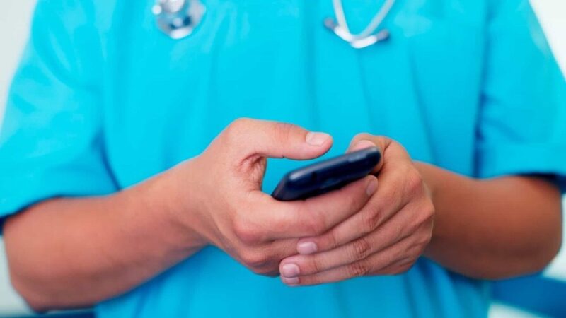 Impacto del Nuevo Código Penal en la Comunicación Médica Digital