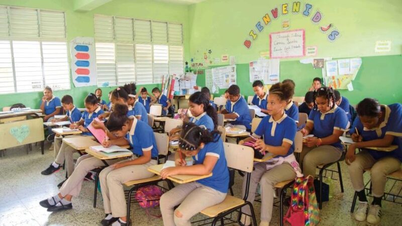 República Dominicana Mejora su Rendimiento en Ciencias Según PISA 2025