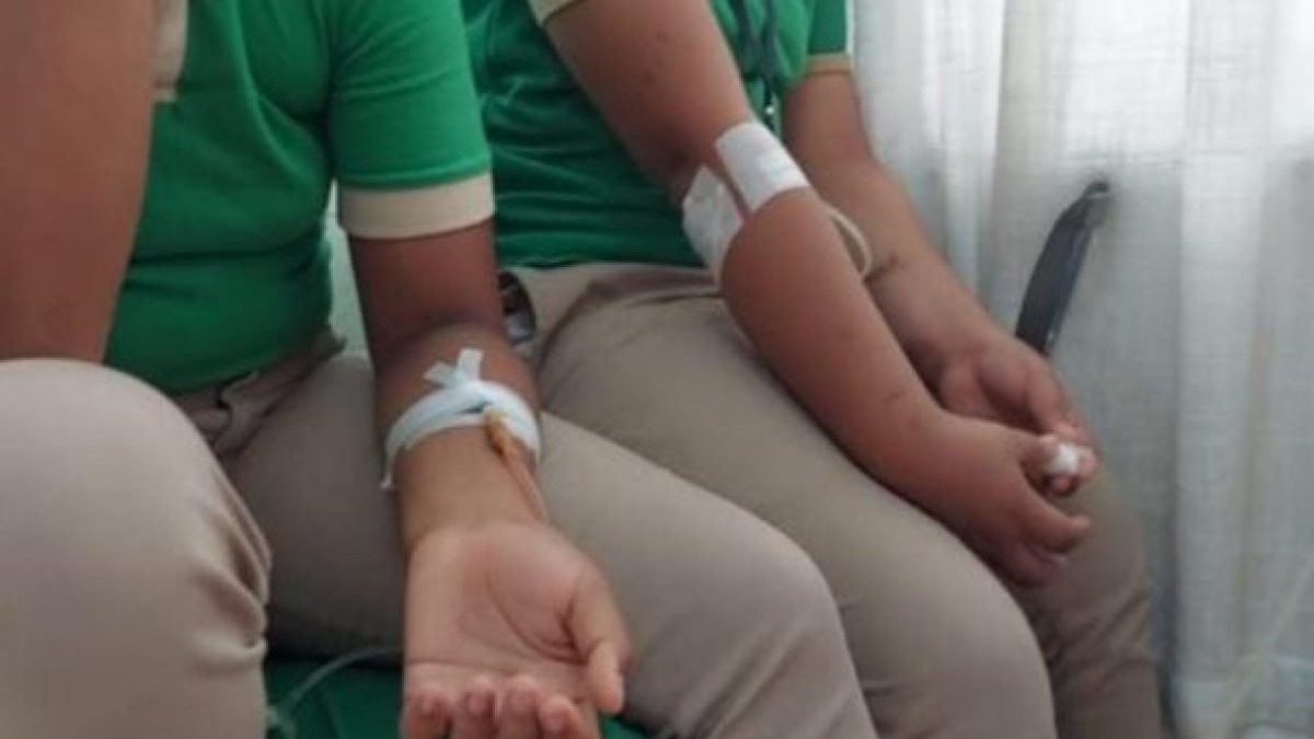 Intoxicación por Leche Escolar Afecta a 20 Niños en Villa González