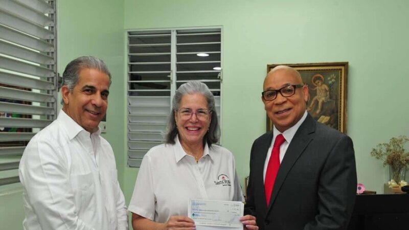 Marino Zapete Dona 2.4 Millones al Instituto para Sordos Santa Rosa