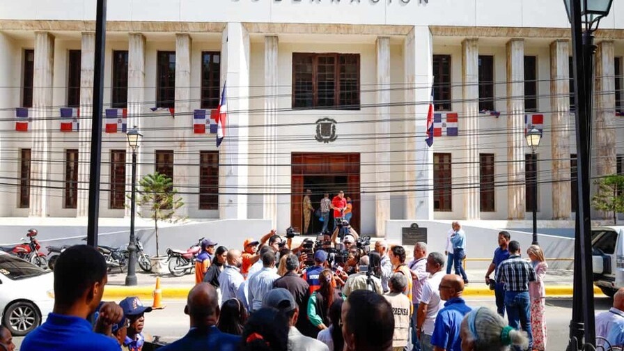 Gobernadora Rosa Santos Destaca Importancia de Simulacros de Terremotos
