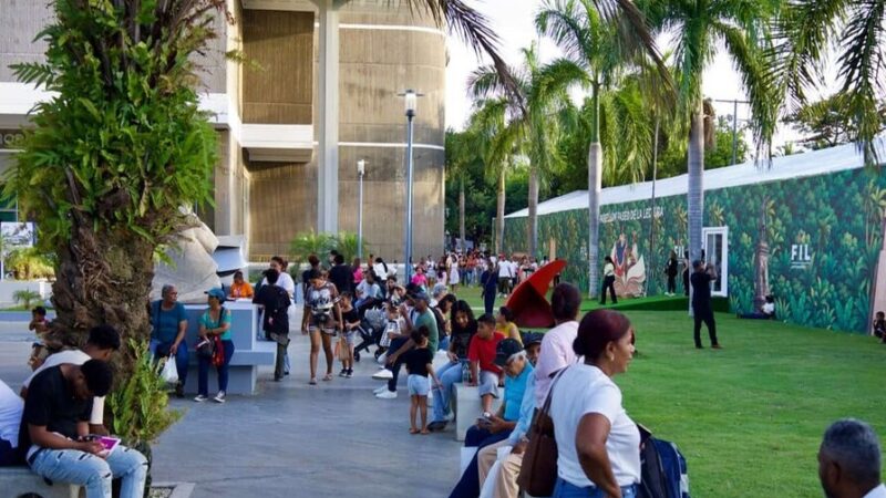 Éxito de la Feria del Libro 2026 en la Plaza de la Cultura