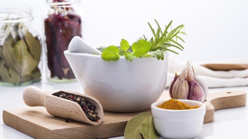 Descubre Seis Especias que Realzan el Sabor sin Exceso de Sal