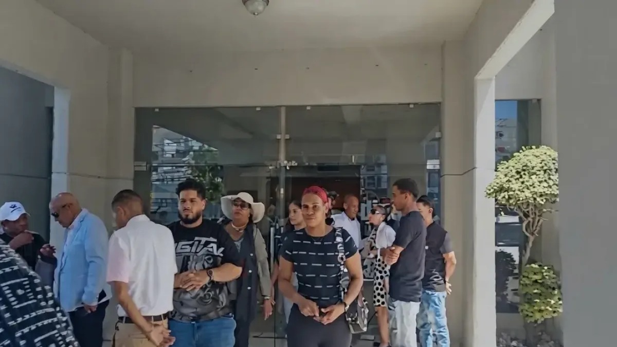 Despedida entre Lágrimas y Canciones a Zeneida Castillo en Santo Domingo Este