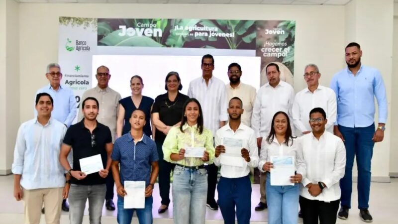 Impulso Juvenil: 400 Proyectos Agropecuarios Florecen con Apoyo del Banco Agrícola
