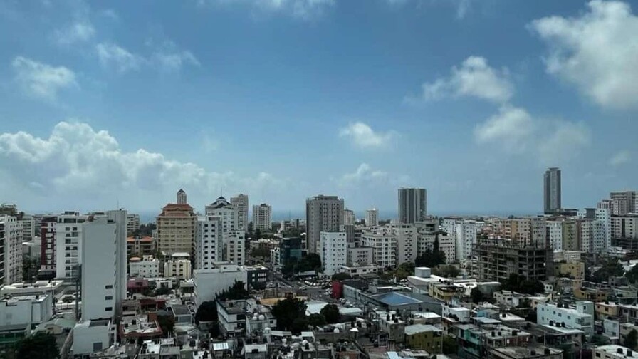 Empresarios Dominicanos Alertan sobre Impacto de Alza de Tasas de la Fed