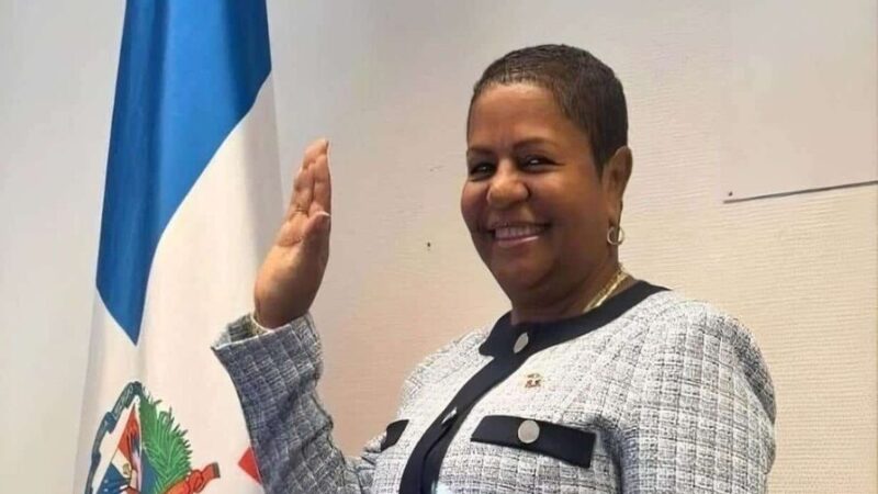 Renuncia de Cónsul Dominicana en Hamburgo por Falta de Apoyo Institucional