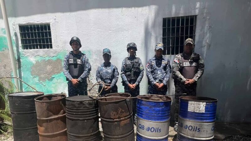 Desmantelan Fábrica Ilegal de Clerén en Cabral