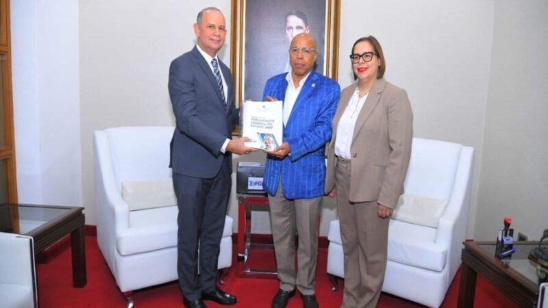 Diputados Reciben Proyecto de Presupuesto 2027 con Foco en Crecimiento y Bienestar Social