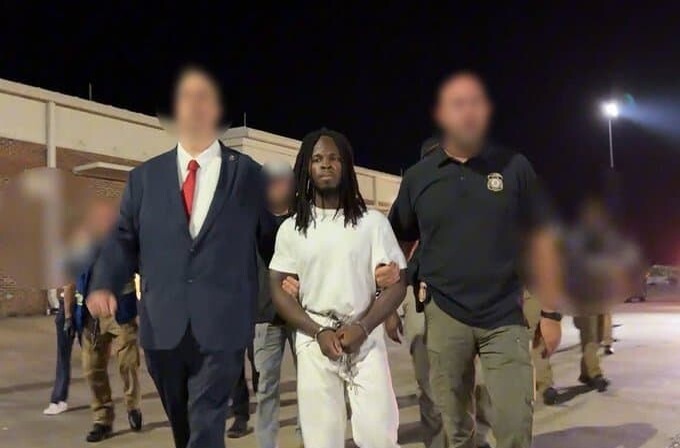 Deportan a Haití a inmigrante haitiano que insultó a Trump