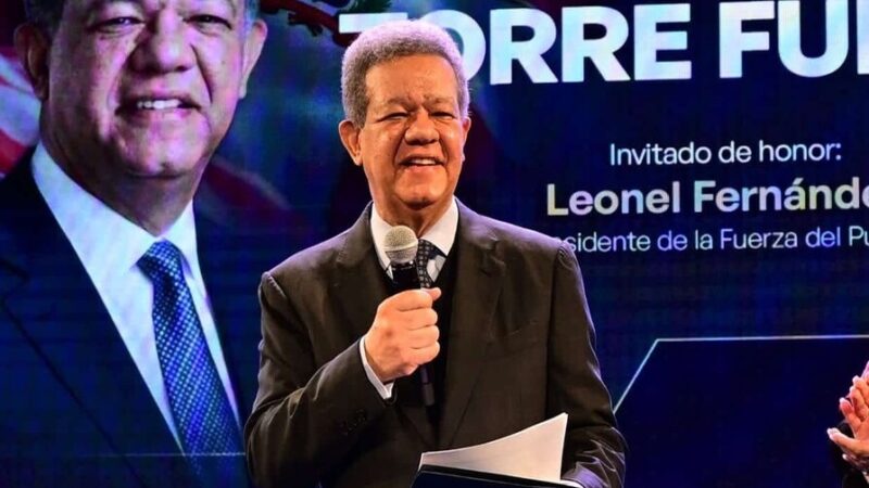 Leonel Fernández Resalta la Importancia de las Iglesias en el Desarrollo Social
