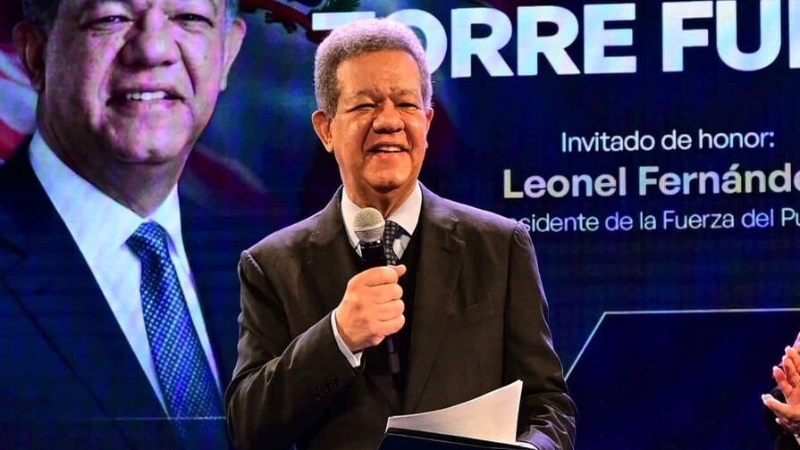 Leonel Fernández Resalta la Importancia de las Iglesias en el Desarrollo Social