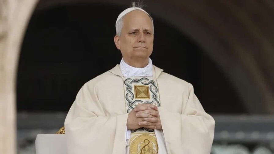 El Papa León XIV Llama a Aprender de la Historia y Abogar por la Paz