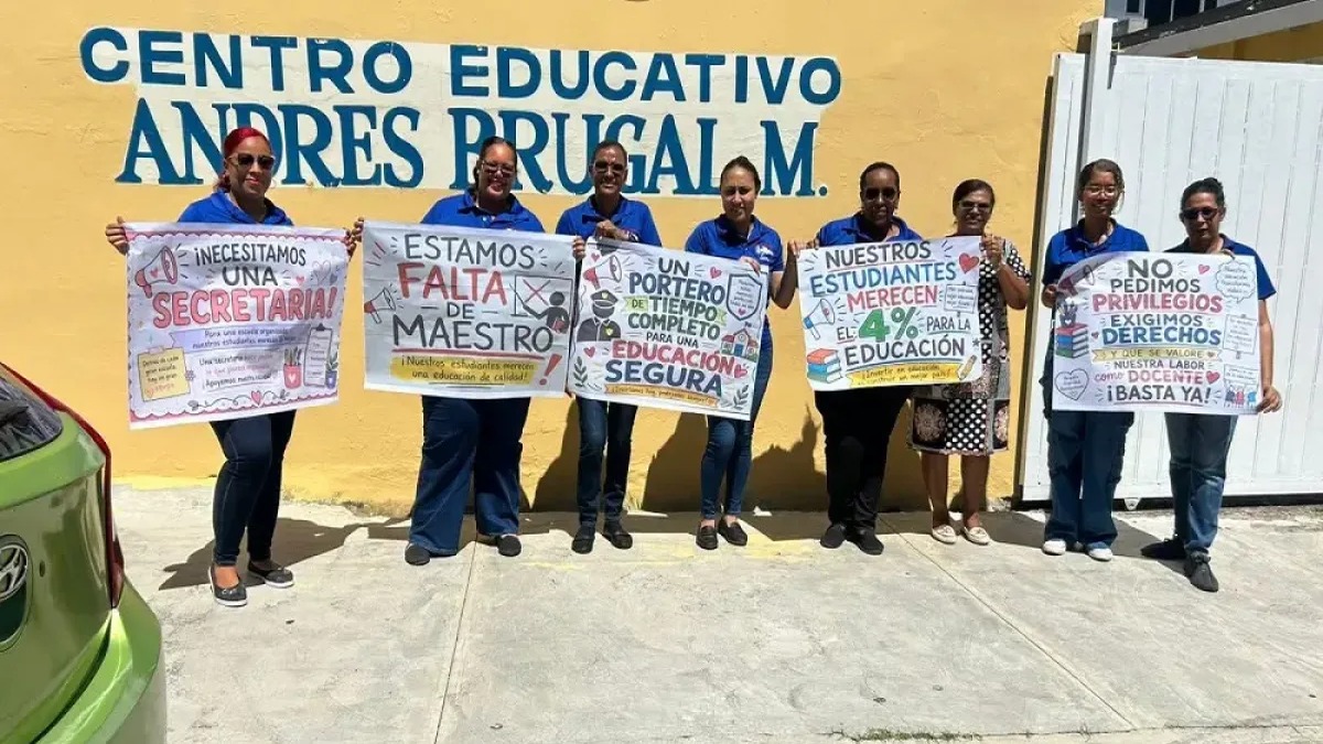 Protesta de la ADP interrumpe clases en Puerto Plata