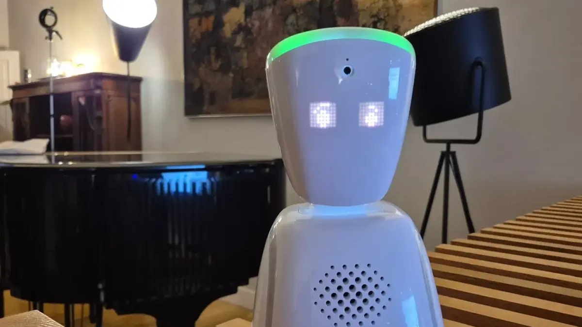 Innovador Robot Facilita la Educación de Niños con Cáncer