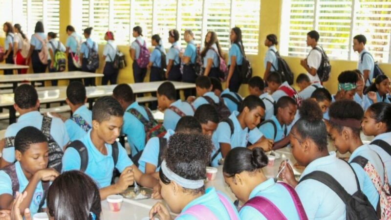 Más de 2,000 Oferentes Participan en Licitación del Programa de Alimentación Escolar