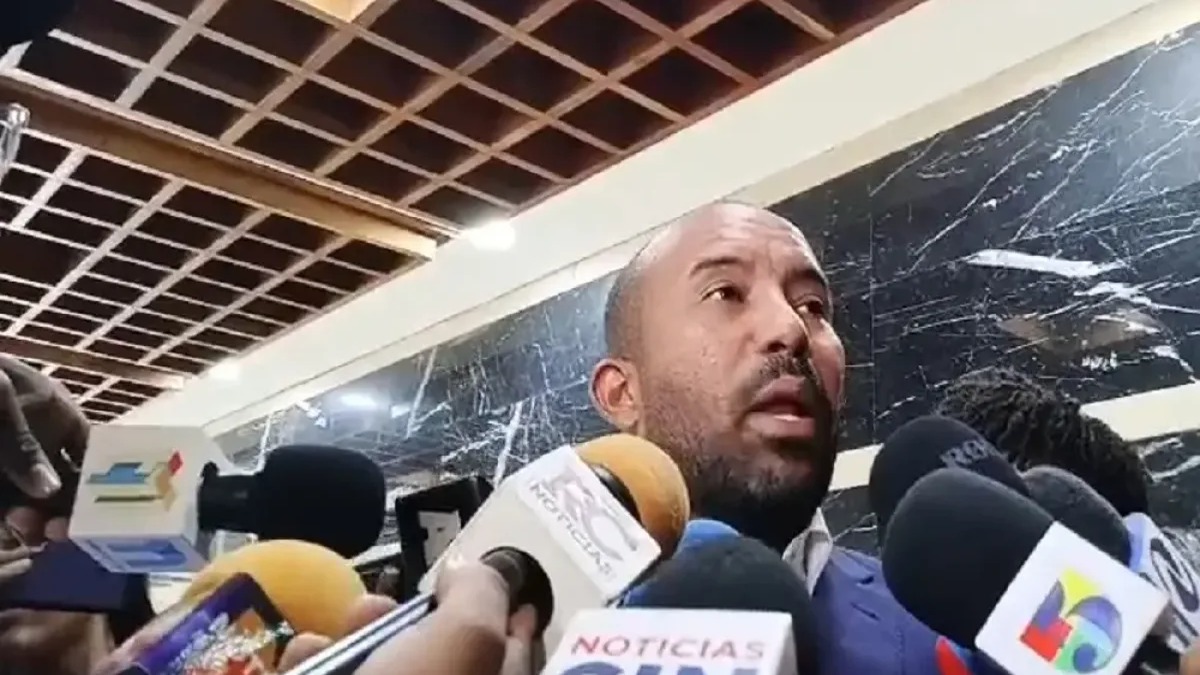 Médicos Enfrentan Acusaciones por Facturas Irregulares en Operación SeNaSa 2.0