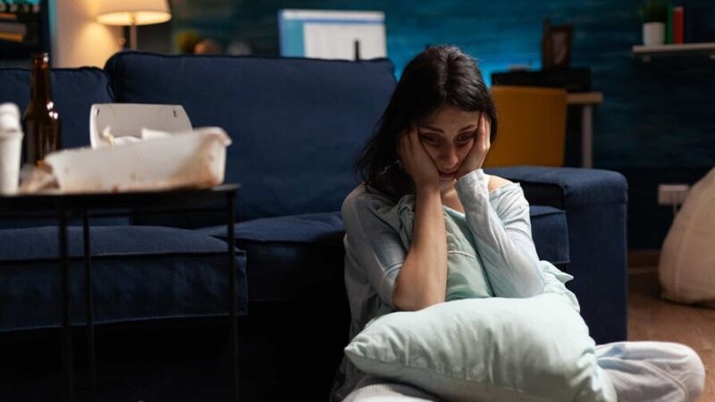 Cómo Identificar y Actuar ante la Depresión Posparto y el Riesgo Suicida