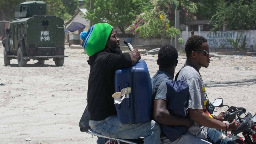 EE. UU. Fortalece Capacidades de Haitianos para Combatir la Violencia