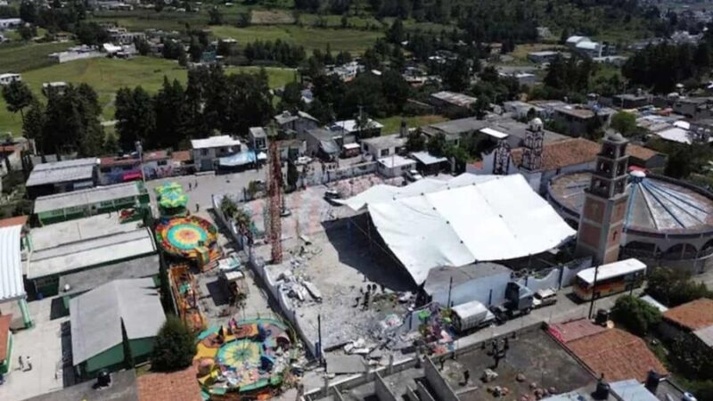Explosión de Fuegos Artificiales en Iglesia Mexicana Deja Decenas de Víctimas