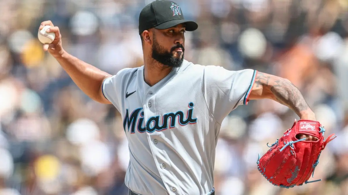 Sandy Alcántara: El Dominicano que Rompe Récords en los Marlins