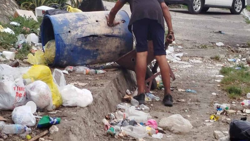 Residentes de Altos de Arroyo Hondo Exigen Solución a Problema de Basura