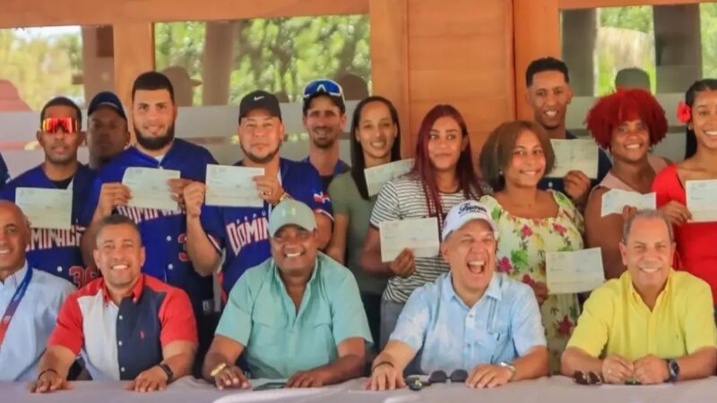 Fedosa Premia a Campeones y Técnicos del Softbol Nacional