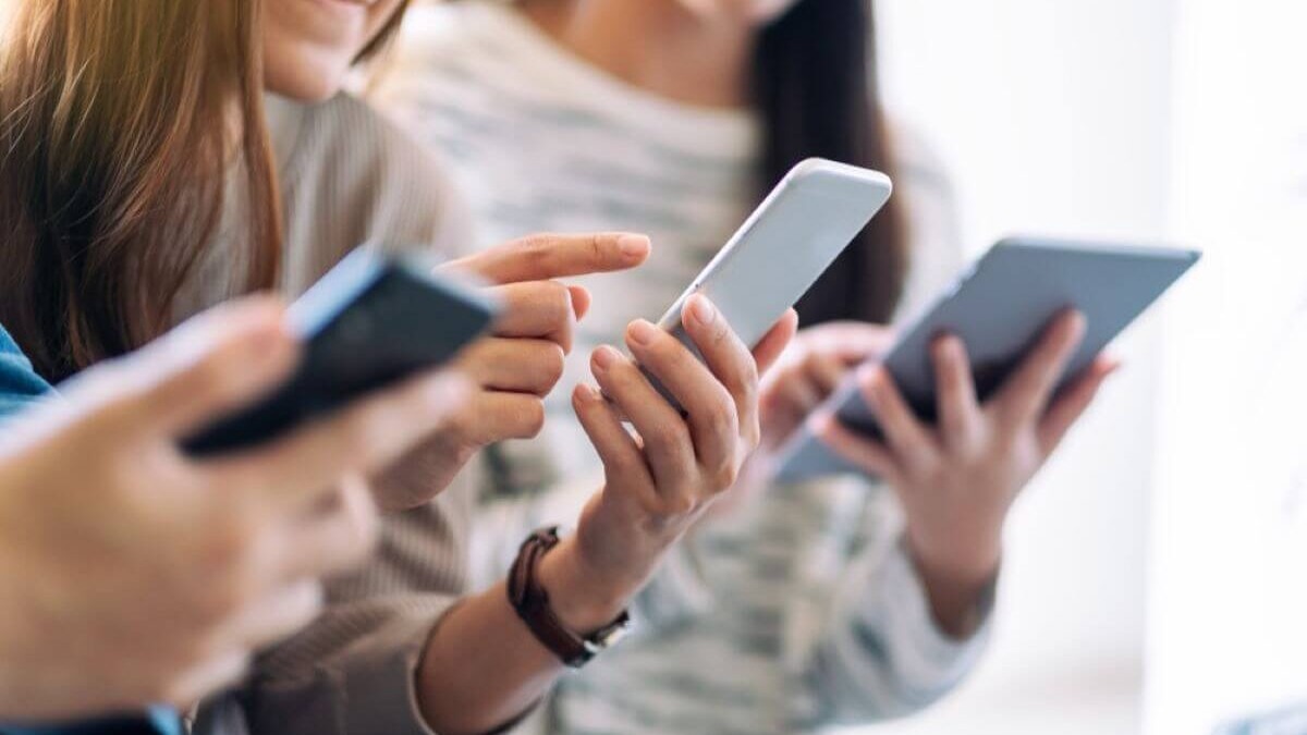 Dominicanos en Redes Sociales: ¿Qué Consumen y Quiénes Lideran?