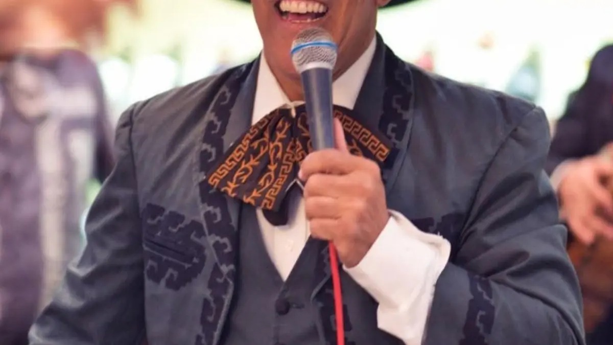 Mariachi Caballero: Dos Décadas de Éxito desde Santiago