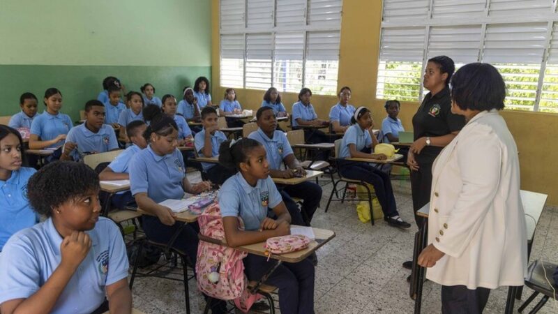 Educación Dominicana: Desafíos y Contradicciones Revelados por PISA 2025