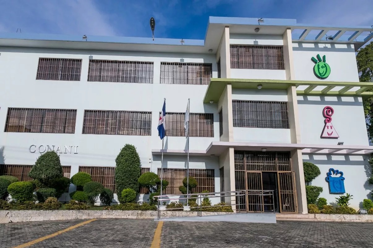 CONANI Protege a Diez Menores Rescatados en Haina Mientras Investiga Irregularidades
