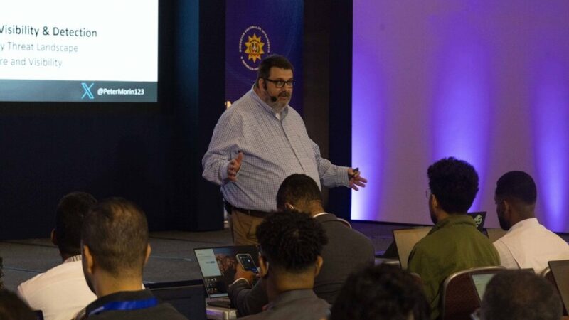 Ciberseguridad: Un Pilar Estratégico para Proteger Infraestructuras Críticas