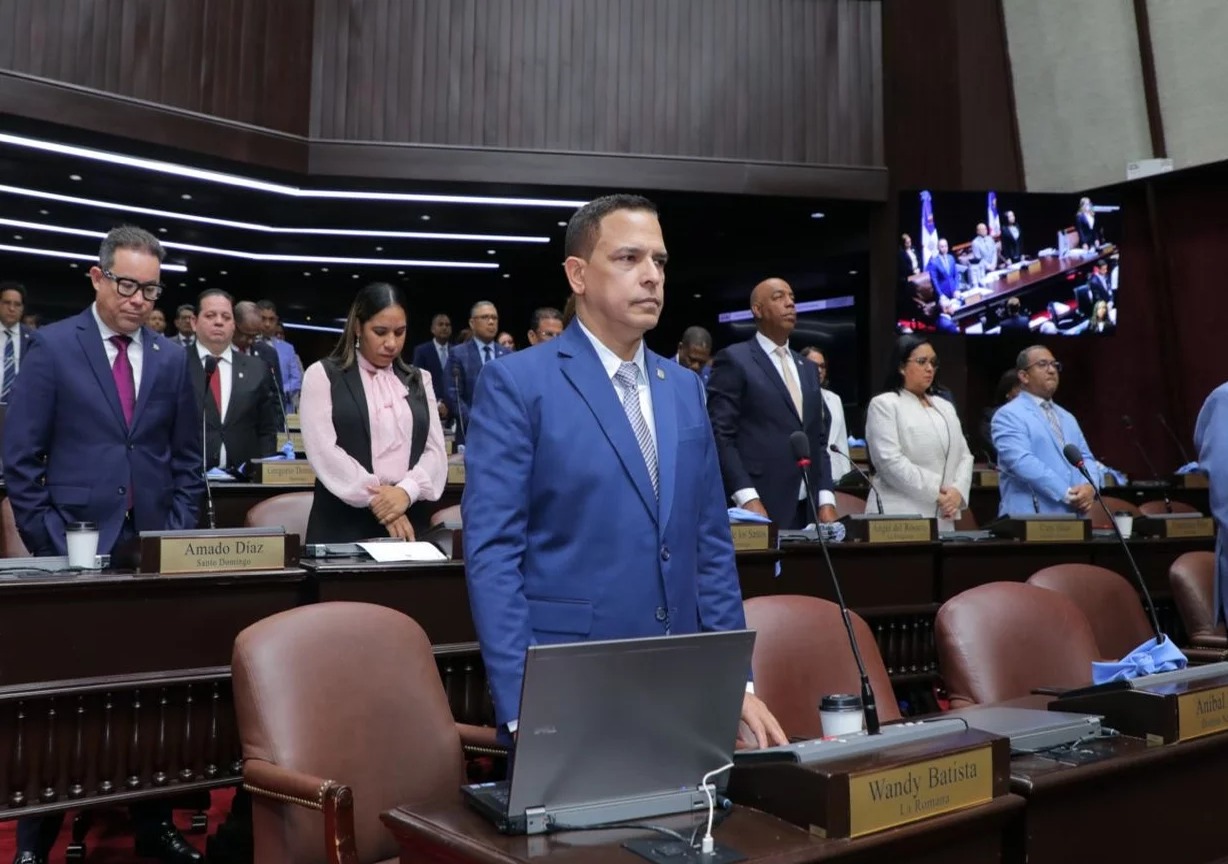 Crisis de Confianza en la Clase Política Dominicana: Un Estudio Revelador
