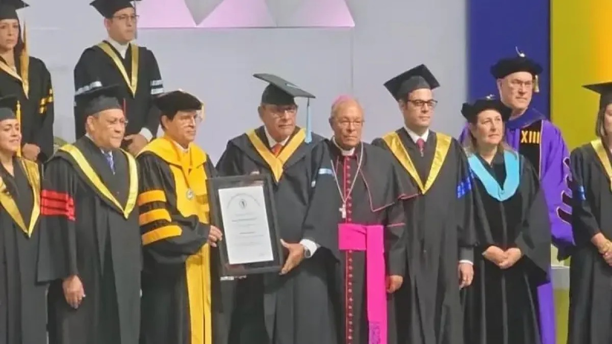 PUCMM Honra a Miguel Franjul como Profesor Honorífico