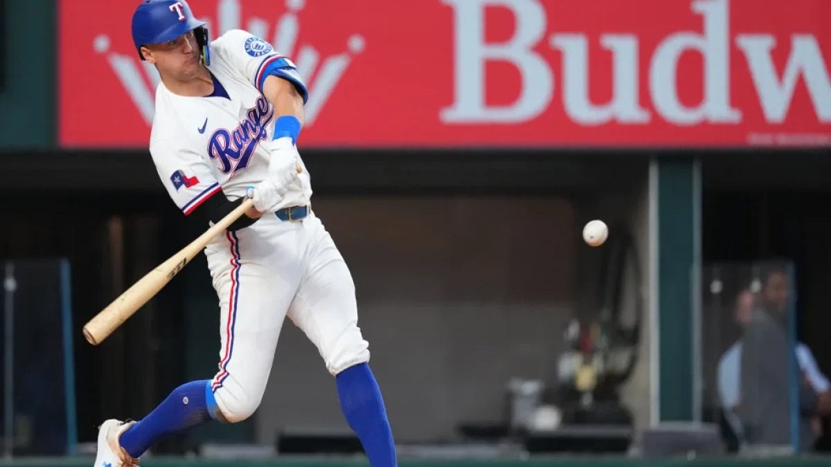 Texas Rangers Pierden a Josh Jung por Lesión en la Mano