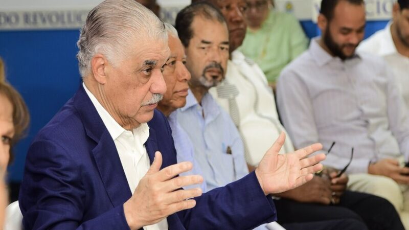 Miguel Vargas Critica la Gestión del PRM y Denuncia Retroceso Nacional