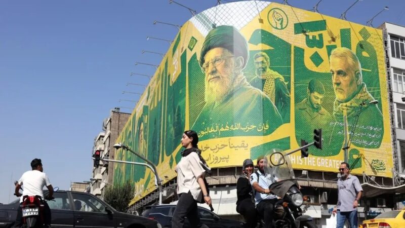 Irán Mantiene Firmeza en Condiciones para Reabrir el Estrecho de Ormuz