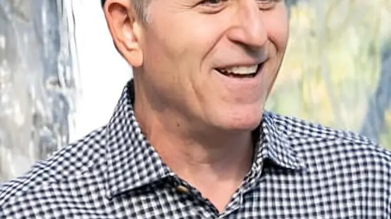 Michael Dell: De las Computadoras al Top 3 de los Más Ricos del Mundo