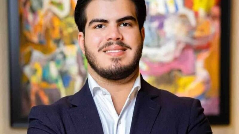 Gustavo Adolfo III Mejía-Ricart Regresa a Casa Tras Ataque Violento