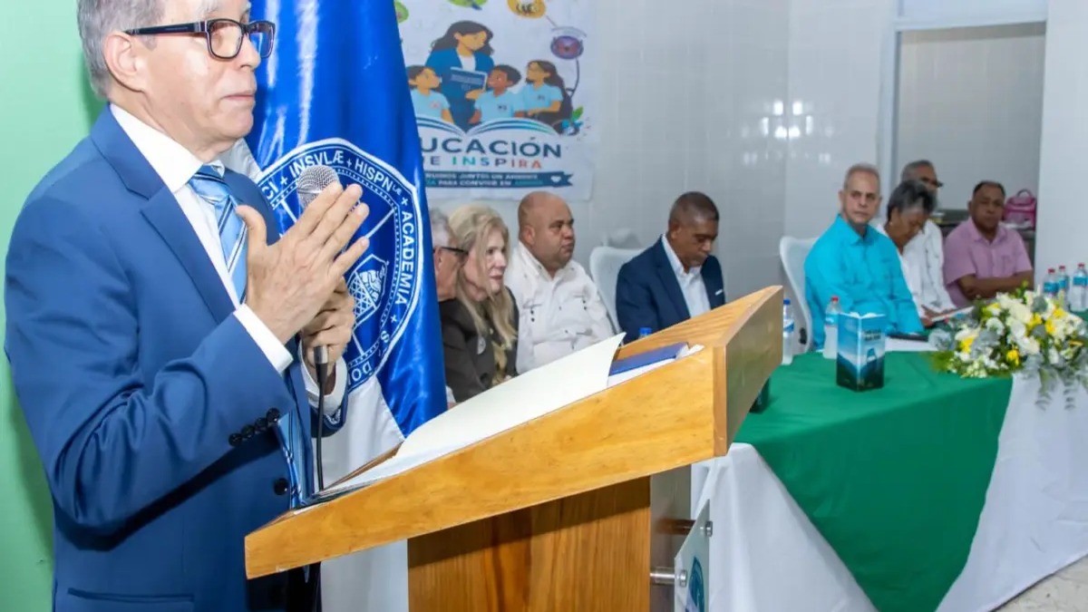 Dionicio Hernández Presenta Libro sobre Mario Nelson Galán Durán