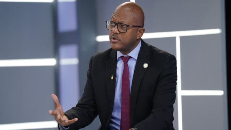 Controversia por Cambios en Direcciones de Hospitales Públicos en República Dominicana