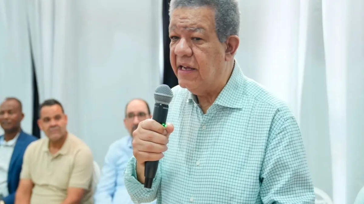Leonel Fernández Exige Acción del Gobierno ante Crisis Eléctrica