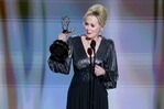 Triunfo de ‘Widow’s Bay’ y emotivos homenajes marcan los Emmy